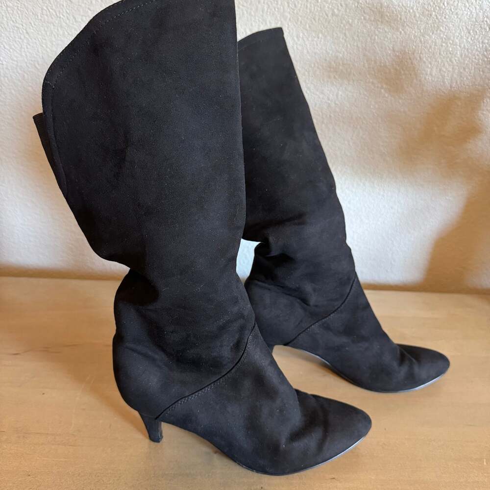 Nine West BUYAH Faux Suede Black Knee-High Kitten Heel Boots 6.5